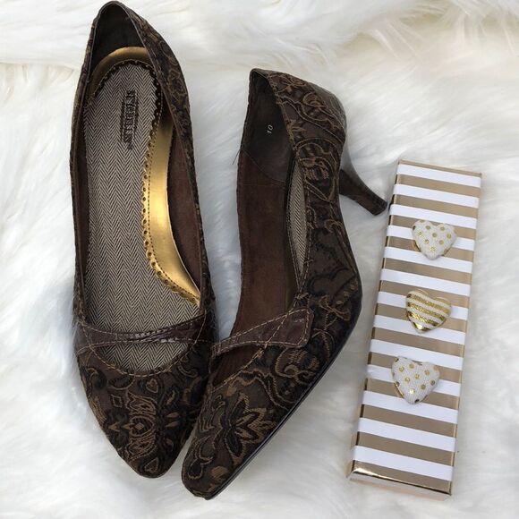 SEYCHELLES Fashion Pumps Fleur Design 1 1/2 heel Brown Sculpted Fleur Design - Picture 1 of 4
